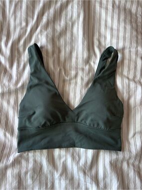 Lululemon align v-neck bra, size 6